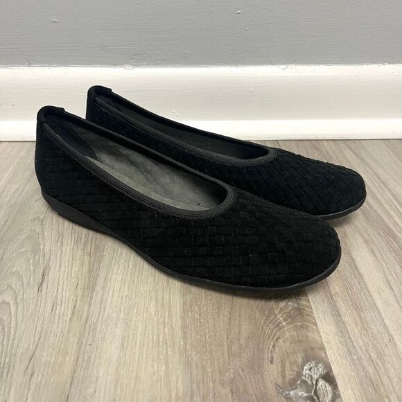 Stuart Weitzman Flats Women’s 9N Black Suede Leather Cross Woven Detail Slip On